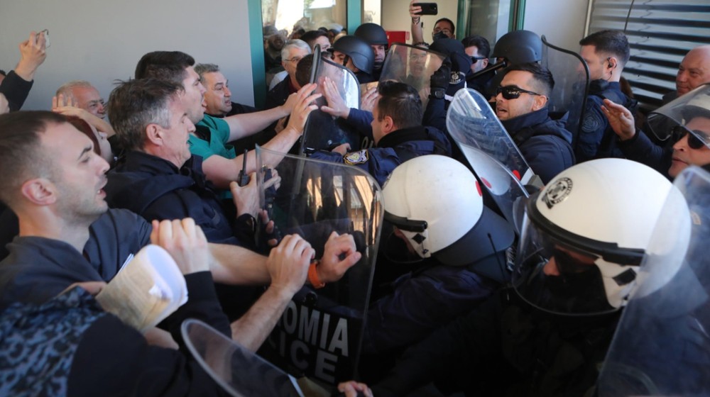 Δημογλίδου για τα επεισόδια στο Νοσοκομείο Νίκαιας: Κάποιοι ήθελαν να δουν εικόνες ...ν' ανοίγουν το κεφάλι του υπουργού (VIDEO)