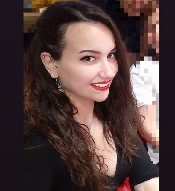 Το κολάζ των σέλφι φωτογραφιών της Ελευθερίας