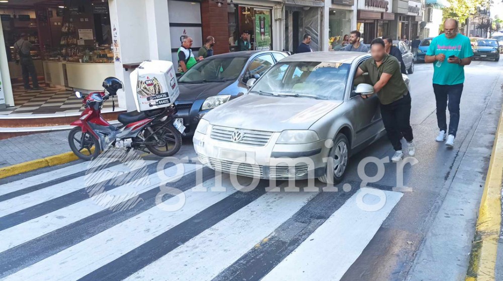 ΧΑΛΚΙΔΑ: ΙΧ  άρπαξε φωτιά