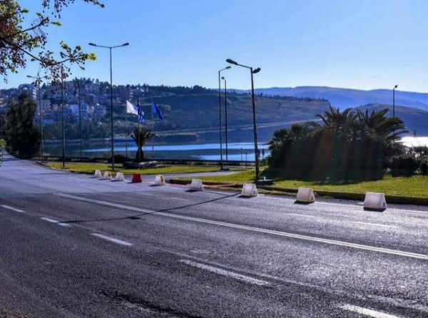 ΧΑΛΚΙΔΑ: Κλειστός ο δρόμος προς Αγία Μαρίνα, στην είσοδο της πόλης από την υψηλή γέφυρα
