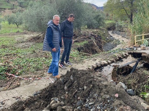 Στις πληγείσες περιοχές της Βόρειας Εύβοιας ο Θανάσης Ζεμπίλης