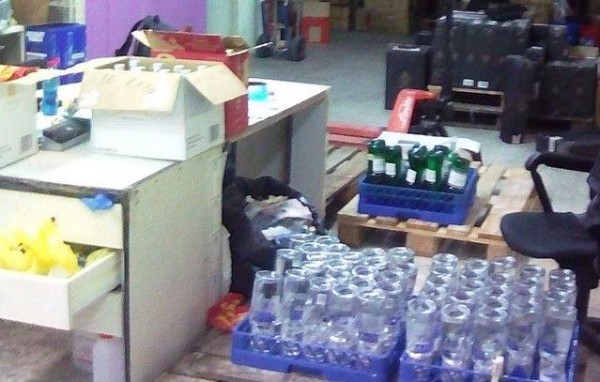 Σπείρα διακινούσε ποτά -μπόμπες με πλαστές ετικέτες στα μπαρ