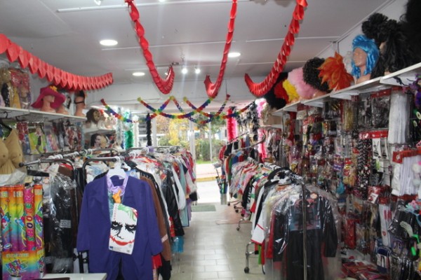 Για αποκριάτικα στο κατάστημα GANIS