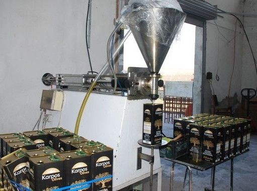 Σπείρα απατεώνων διακινούσε ηλιέλαιο ως παρθένο ελαιόλαδο