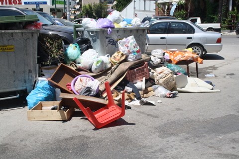Λίμνη απο σκουπίδια