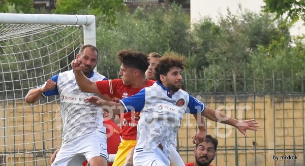 Κάτοικος Αμαρύνθου ο Νότης Ρεσβάνης - Συμφώνησε με τους πρωταθλητές Εύβοιας