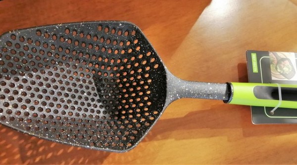 ΕΦΕΤ: Ανακαλείται κουτάλα - Απαγορεύεται η επαφή με τρόφιμα