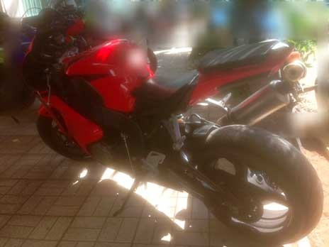 ΑΡΤΑΚΗ: Με μοτοσικλέτα διακινούσαν ναρκωτικά