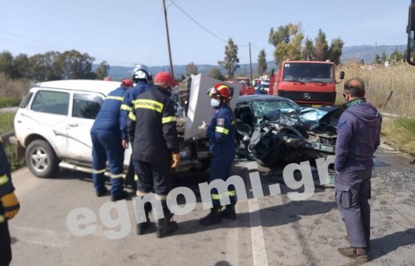 ΨΑΧΝΑ-ΚΟΛΟΒΡΕΧΤΗΣ: Σοβαρό τροχαίο ατύχημα με 5 τραυματίες- Ανάμεσά τους και ένα βρέφος (VIDEO)