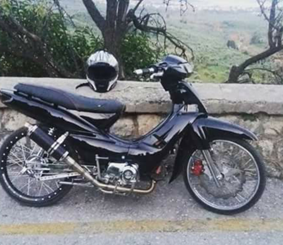 Βόλταρε με κλεμμένο μηχανάκι!