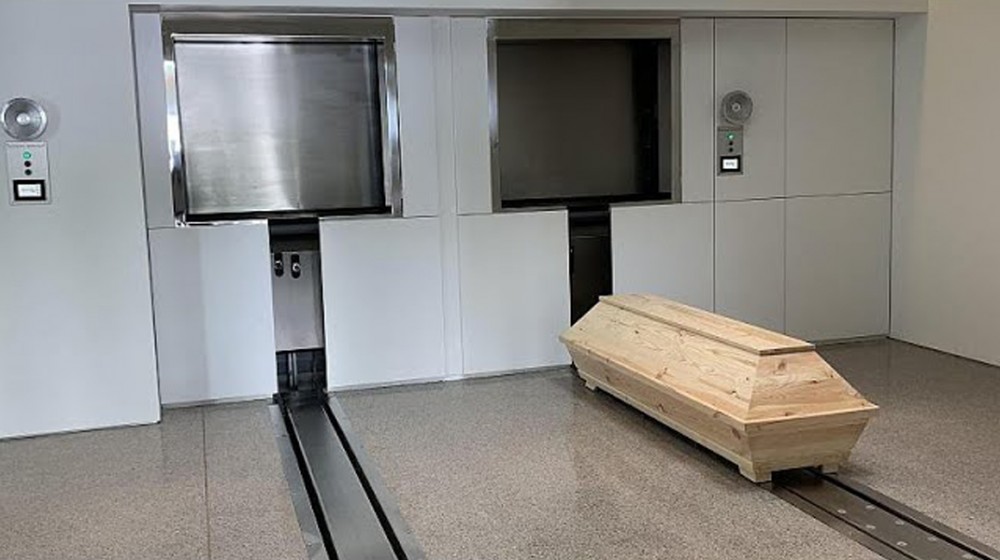 Έστειλαν 88χρονη για αποτέφρωση στη Ριτσώνα, ενώ ήταν να κηδευτεί - Βρέθηκε άλλη σορός γυναίκας στο φέρετρό της