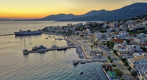 ΜΑΡΜΑΡΙ: Ο πρωταγωνιστής στις διακοπές σου στη Νότια Εύβοια!