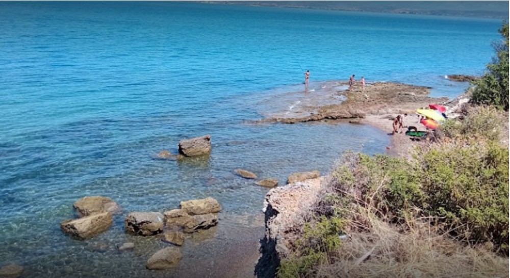 ΔΗΜΟΣ ΧΑΛΚΙΔΕΩΝ: Πρόστιμο σε γυναίκα γιατί έβαλε φωτιά σε παραλία της Ανθηδώνας