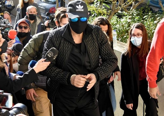 Σφακιανάκης: Αλλο όπλο έλεγε στην άδεια, άλλο είχε μαζί του