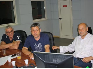 Xαμογέλασαν οι μανούλες μετά τα μεσάνυχτα