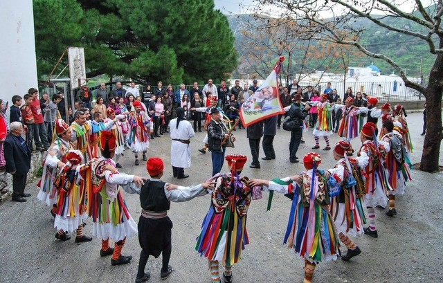 ΧΑΛΚΙΔΑ: Με τυμπανιστές και Χορευτικούς Συλλόγους η έναρξη της Αποκριάς