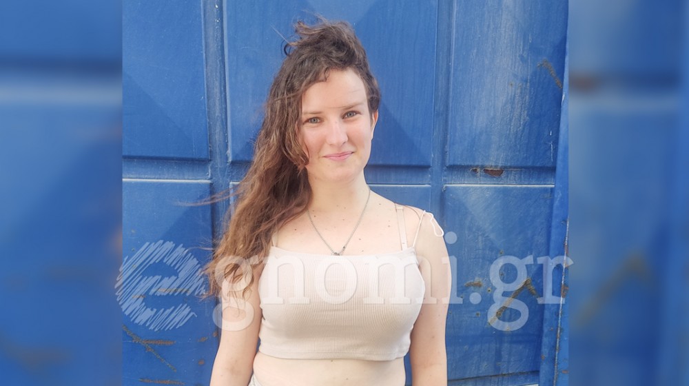 Ένι Ντούσκου: Ένα εργαζόμενο κορίτσι με το ...βλέμμα στις σπουδές