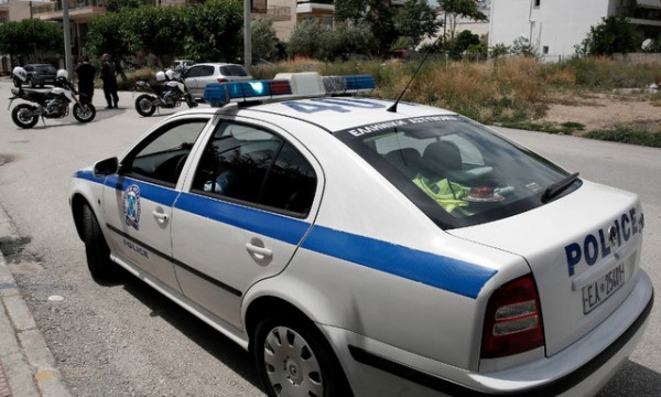 Έστελνε κωδικό 6 στο 13033 για να μεταφέρει κοκαΐνη