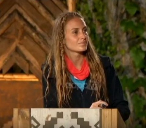 SURVIVOR: Η γκάφα της Κατερίνας Δαλάκα στο παιχνίδι ερωτήσεων (VIDEO)