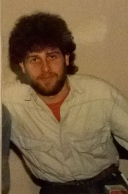 Είναι γνωστός Χαλκιδέος, γαύρος και ανεξάρτητος