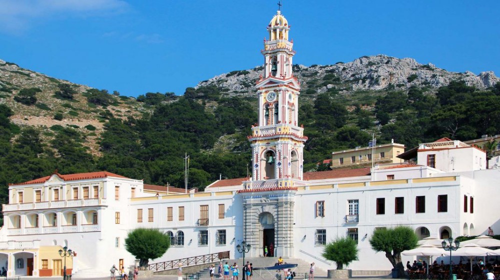 ΧΑΛΚΙΔΑ: Προσκυνηματική εκδρομή στη Σύμη από τον ιερό ναό Αγίων Αποστόλων Πέτρου και Παύλου