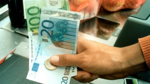 Αναλήψεις έως 420 ευρώ την εβδομάδα