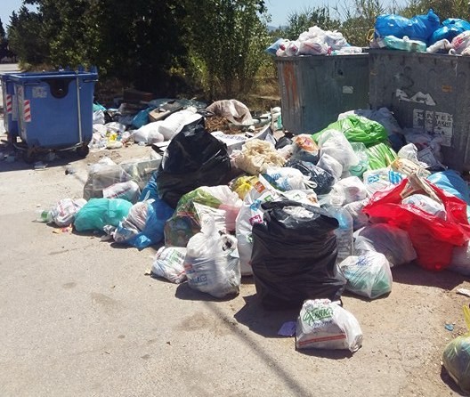 Πνίγηκε στα σκουπίδια η Ερέτρια