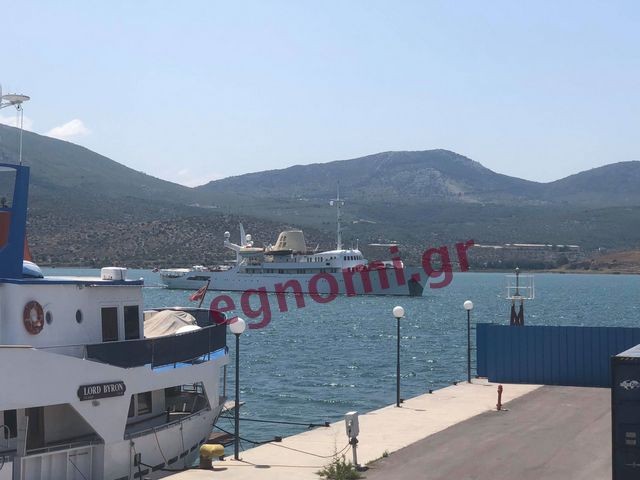 CHRISTINA O ΧΑΛΚΙΔΑ: Η ιστορική θαλαμηγός του Ωνάση έδεσε στο λιμάνι