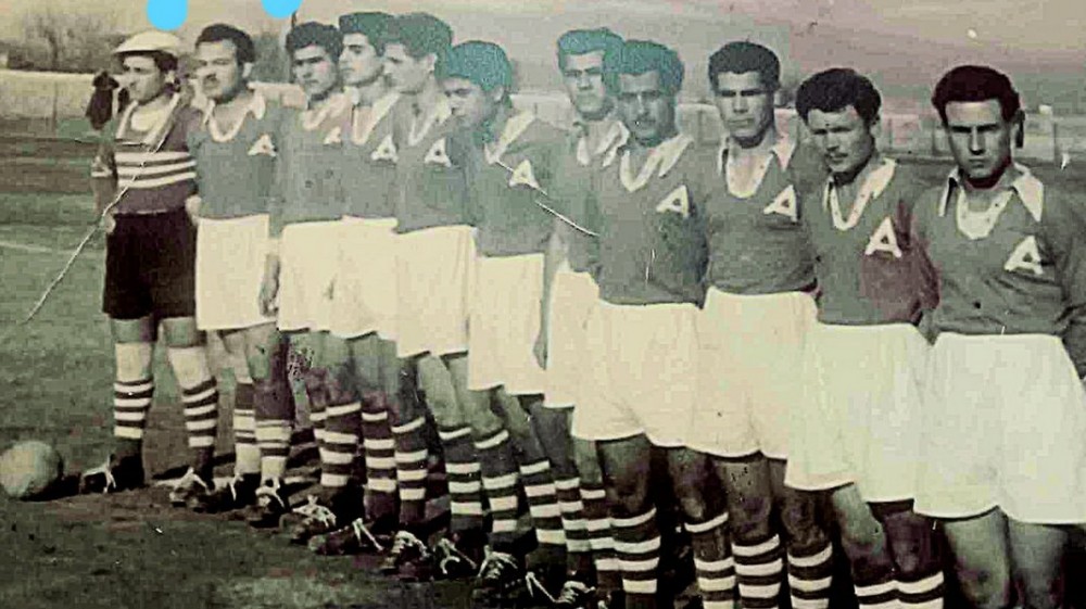 ΡΕΤΡΟ: Η ποδοσφαιρική ομάδα της Αρτάκης το 1950