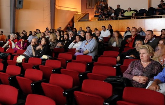 Ανεβάζουν Μπρεχτ στο Θέατρο Παπαδημητρίου