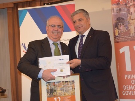 Πήρε βραβείο από τον Πατούλη ο Χρήστος Παγώνης