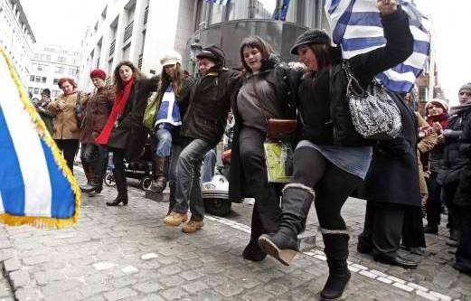 Μετά το φαγητό θα το ρίξουμε στο χορό