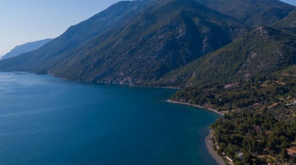 ΠΟΛΙΤΙΚΑ - ΔΑΦΝΗ - ΝΕΡΟΤΡΙΒΙΑ: Ωραίες κοντινές εξορμήσεις και απαραίτητη στάση στα Ψαχνά!