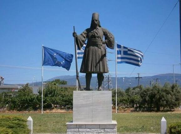 ΨΑΧΝΑ: Τραυματίστηκε δικυκλιστής κοντά στο άγαλμα του Αγγελή Γοβιού