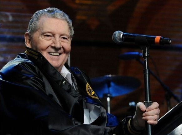 Πέθανε ο θρύλος του ροκ εν ρολ Τζέρι Λι Λιούις