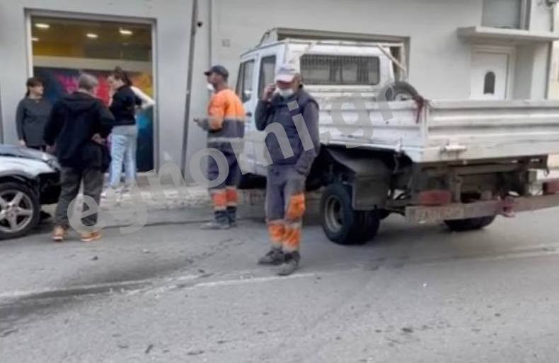 ΧΑΛΚΙΔΑ: Φορτηγό μπούκαρε σε γυμναστήριο! (VIDEO)