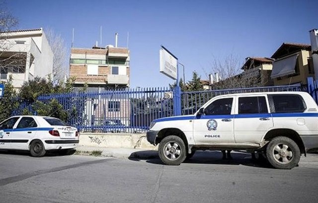 Δύο άγνωστοι με λευκό βαν επιχείρησαν να αρπάξουν 12χρονη