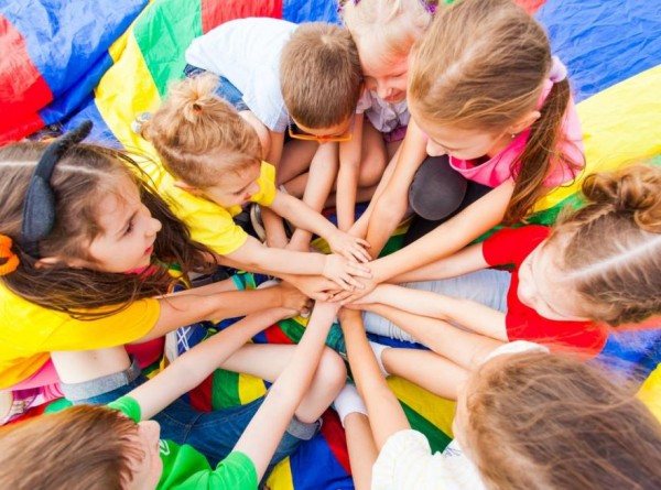 ΔΗΜΙΟΥΡΓΙΚΗ ΑΠΑΣΧΟΛΗΣΗ: Ενα όμορφο αφιέρωμα που ενδιαφέρει όλους τους γονείς και τα παιδιά