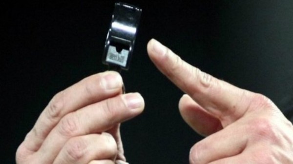 Λάθος άνω ποταμών σε βάρος του Αμαρυνθιακού: Ο διαιτητής μετέτρεψε επιθετικό φάουλ σε πέναλτι (VIDEO)