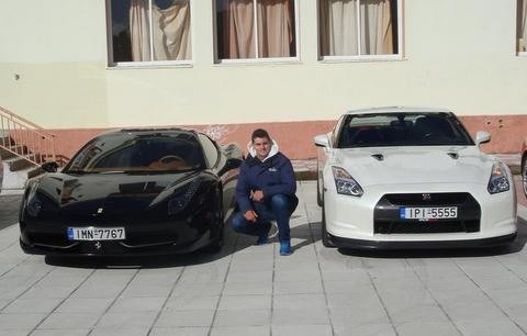 Τριάντα πανάκριβα αυτοκίνητα ...παρέλασαν στη Στενή Ευβοίας