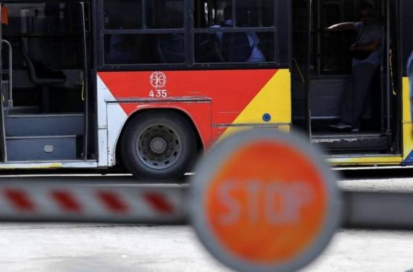 Συνελήφθη οδηγός αστικού επειδή φέρεται να έδειξε τα γεννητικά του όργανα σε 16χρονη