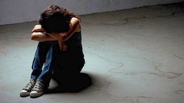 Σάλος με 55χρονο που αποπλάνησε 14χρονη και πήγε μαζί της διακοπές