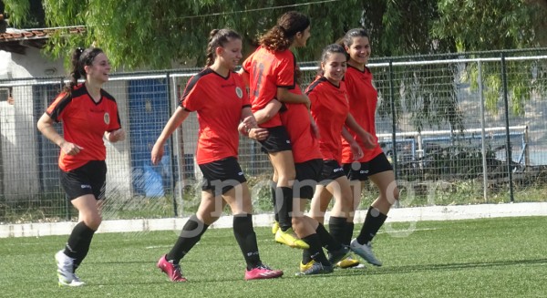 ΠΓΑΟ ΧΑΛΚΙΔΑΣ-ΜΥΚΟΝΟΣ 2-0 (Β' ΕΘΝΙΚΗ ΓΥΝΑΙΚΩΝ): Η Κόρδη έφερε ...ευτυχία και η Ναυσικά κλείδωσε τη νίκη