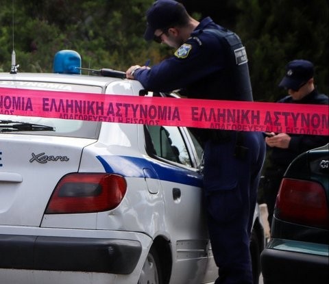 35χρονη πατροκτόνος κρεμάστηκε στο κελί της