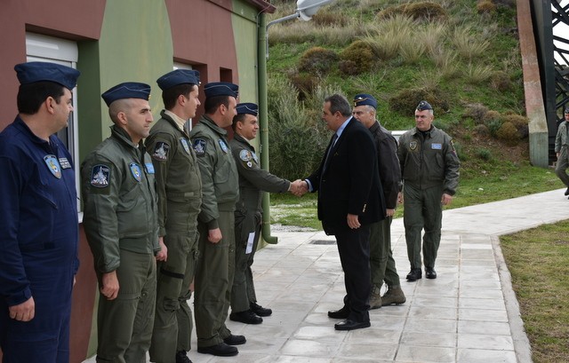 Στη Σκύρο ο υπουργός Εθνικής Άμυνας Πάνος Καμμένος