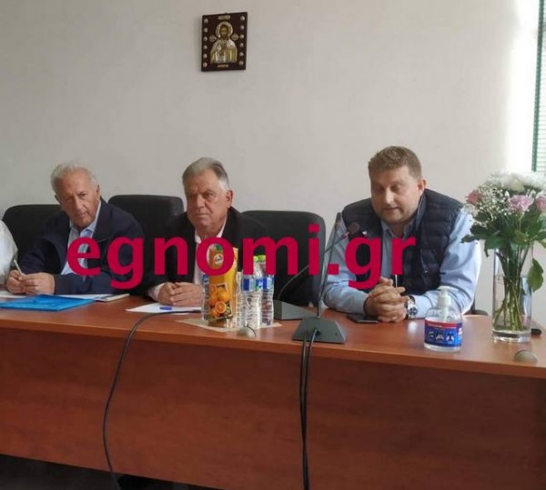 ΜΑΝΤΟΥΔΙ:Ο Κώστας Σκανδαλίδης γέμισε την αίθουσα