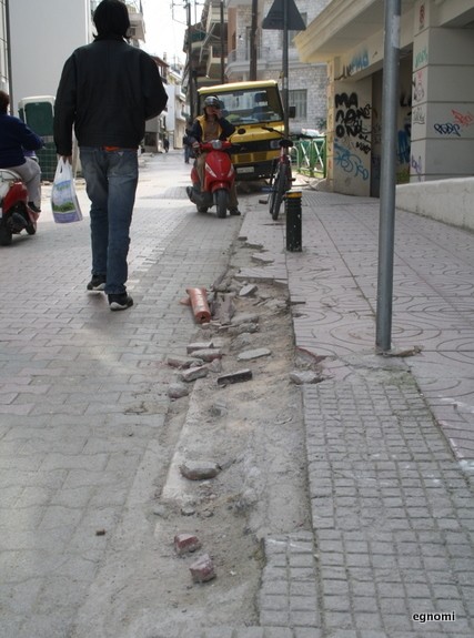 Πεζοδρόμιο για ... ορειβάτες!