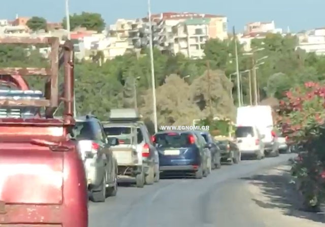 Υψηλή Γέφυρα Χαλκίδας: Μεγάλο μποτιλιάρισμα στον Άγιο Στέφανο