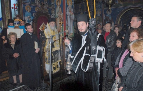 ΨΑΧΝΑ: Εκδρομείς από την Κόρινθο στην Παναγία Γοργοϋπήκοο