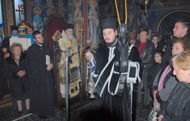 ΨΑΧΝΑ: Εκδρομείς από την Κόρινθο στην Παναγία Γοργοϋπήκοο